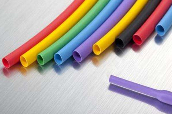 影响PVC套管挤出尺寸精度有哪些因素？